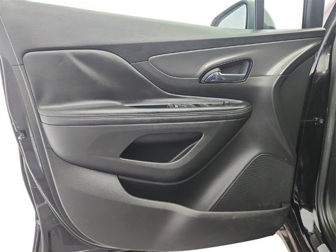 Used 2021 Buick Encore Preferred image 20