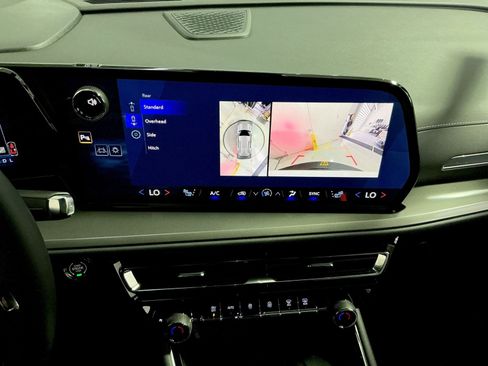 New 2026 Chevrolet Traverse LT w/ Enhanced Driving Package image 27