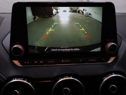 Used 2025 Nissan Sentra SV FWD image 22