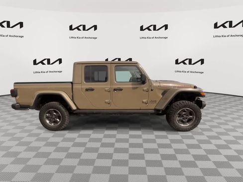 Used 2020 Jeep Gladiator Rubicon AWD/4WD image 9