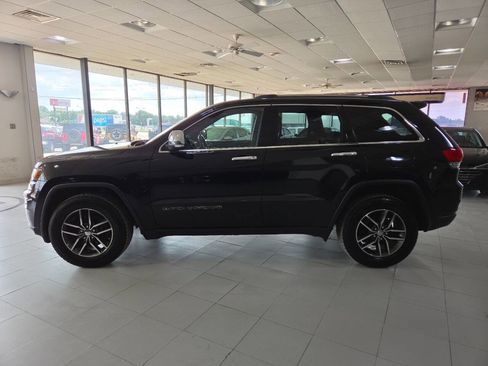 Used 2018 Jeep Grand Cherokee Limited AWD/4WD image 4
