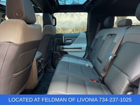 Certified 2025 GMC Hummer EV 2X AWD/4WD image 26