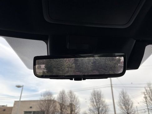 Used 2025 Toyota Sequoia Platinum image 40