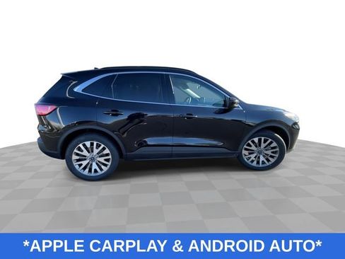 Used 2022 Ford Escape Titanium w/ Class II Trailer Tow Package image 10