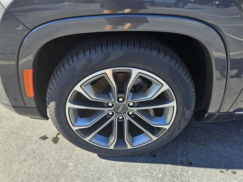 Used 2024 Jeep Grand Wagoneer L Series III w/ Rear Seat Video Group 1 image 9