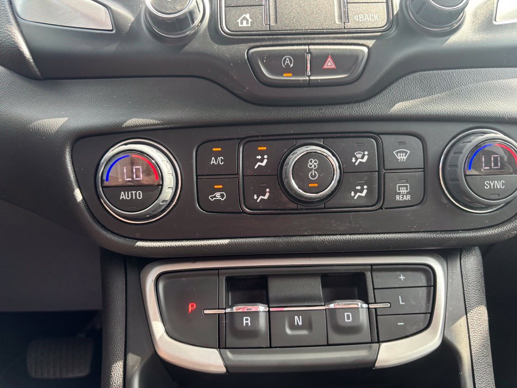 Used 2023 GMC Terrain SLT FWD image 43