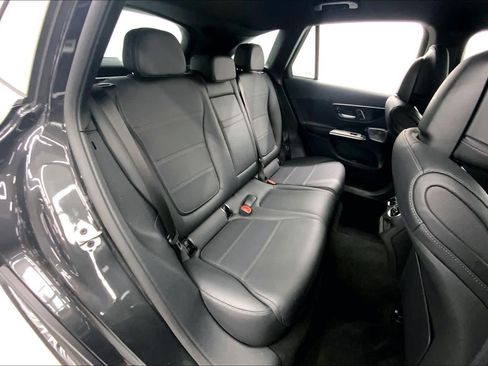 Used 2026 Mercedes-Benz GLC 300 image 13