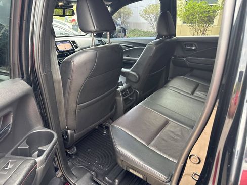 Used 2018 Honda Ridgeline Black Edition image 18