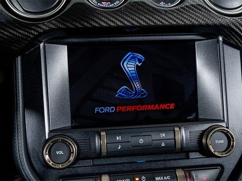 Used 2020 Ford Mustang Shelby GT500 w/ Technology Package image 82