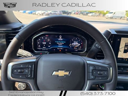 Used 2024 Chevrolet Silverado 2500 LTZ w/ LTZ Premium Package AWD/4WD image 5