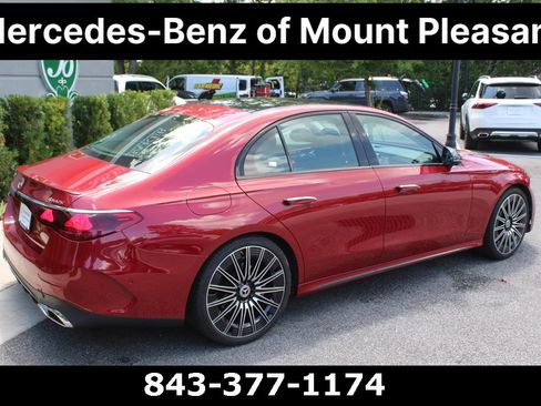 Used 2025 Mercedes-Benz E 350 4MATIC Sedan image 4
