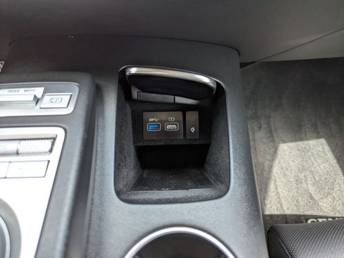 Used 2023 Genesis GV70 2.5T AWD/4WD image 26