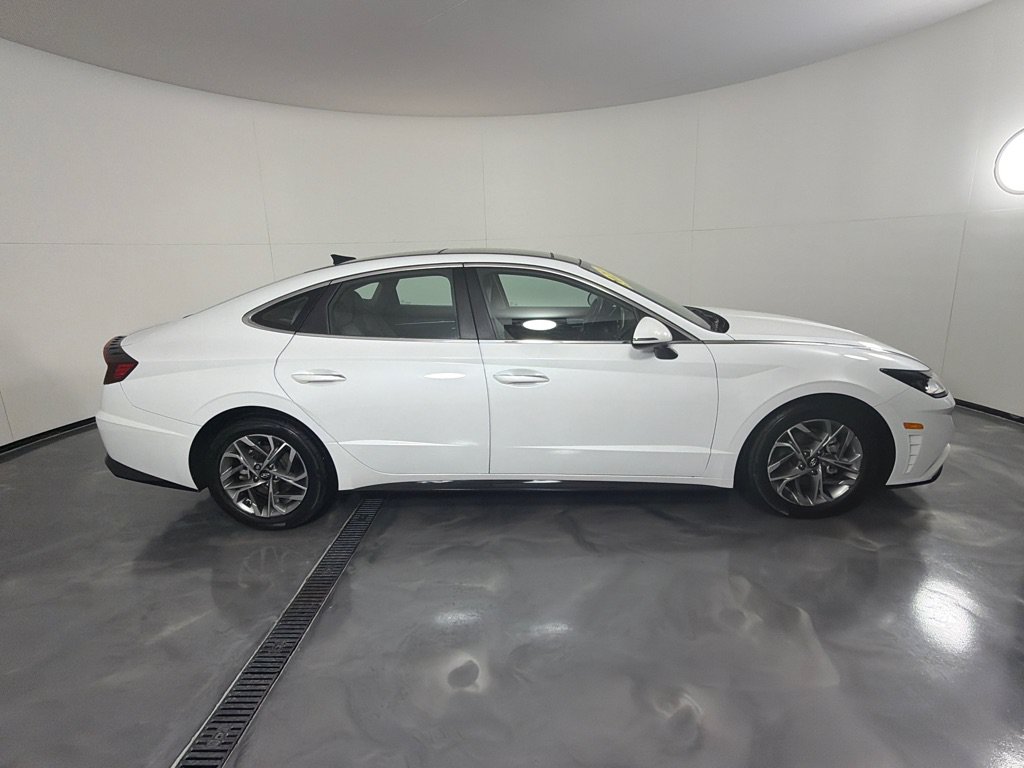 Used 2021 Hyundai Sonata SEL w/ Convenience Package FWD image 4