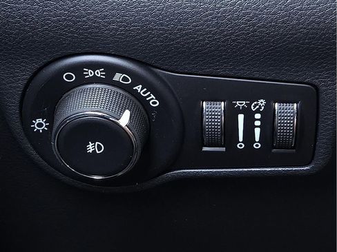 New 2026 Jeep Compass Trailhawk image 17