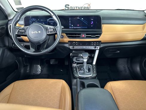 Used 2024 Kia Seltos EX AWD/4WD image 18