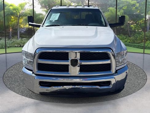 Used 2018 RAM 3500 Tradesman w/ Chrome Appearance Group AWD/4WD image 2