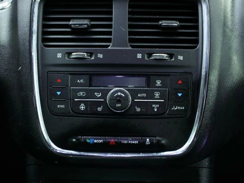 Used 2019 Dodge Grand Caravan GT image 33