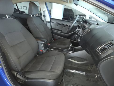 Used 2017 Kia Forte LX FWD image 29