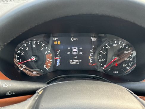 Used 2023 Jeep Compass Limited image 24