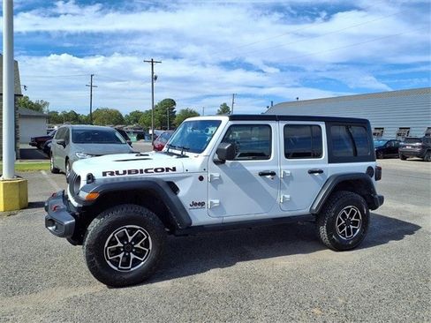 Certified 2024 Jeep Wrangler Unlimited Rubicon image 22