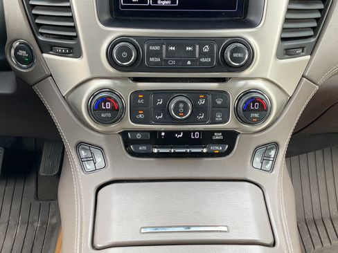 Certified 2020 GMC Yukon XL Denali w/ Denali Premium Package AWD/4WD image 21
