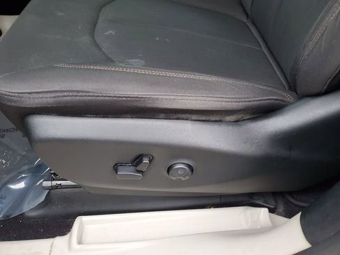 Used 2018 Chrysler Pacifica Touring Plus image 13