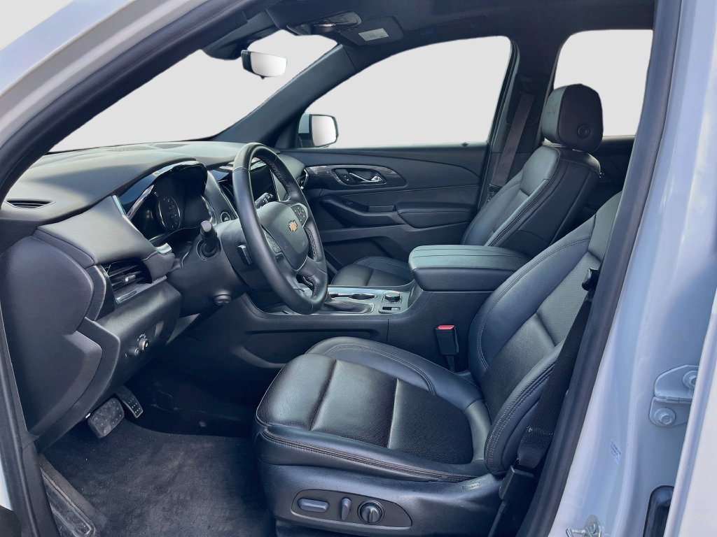 Used 2023 Chevrolet Traverse High Country w/ LPO, Floor Liner Package AWD/4WD image 22