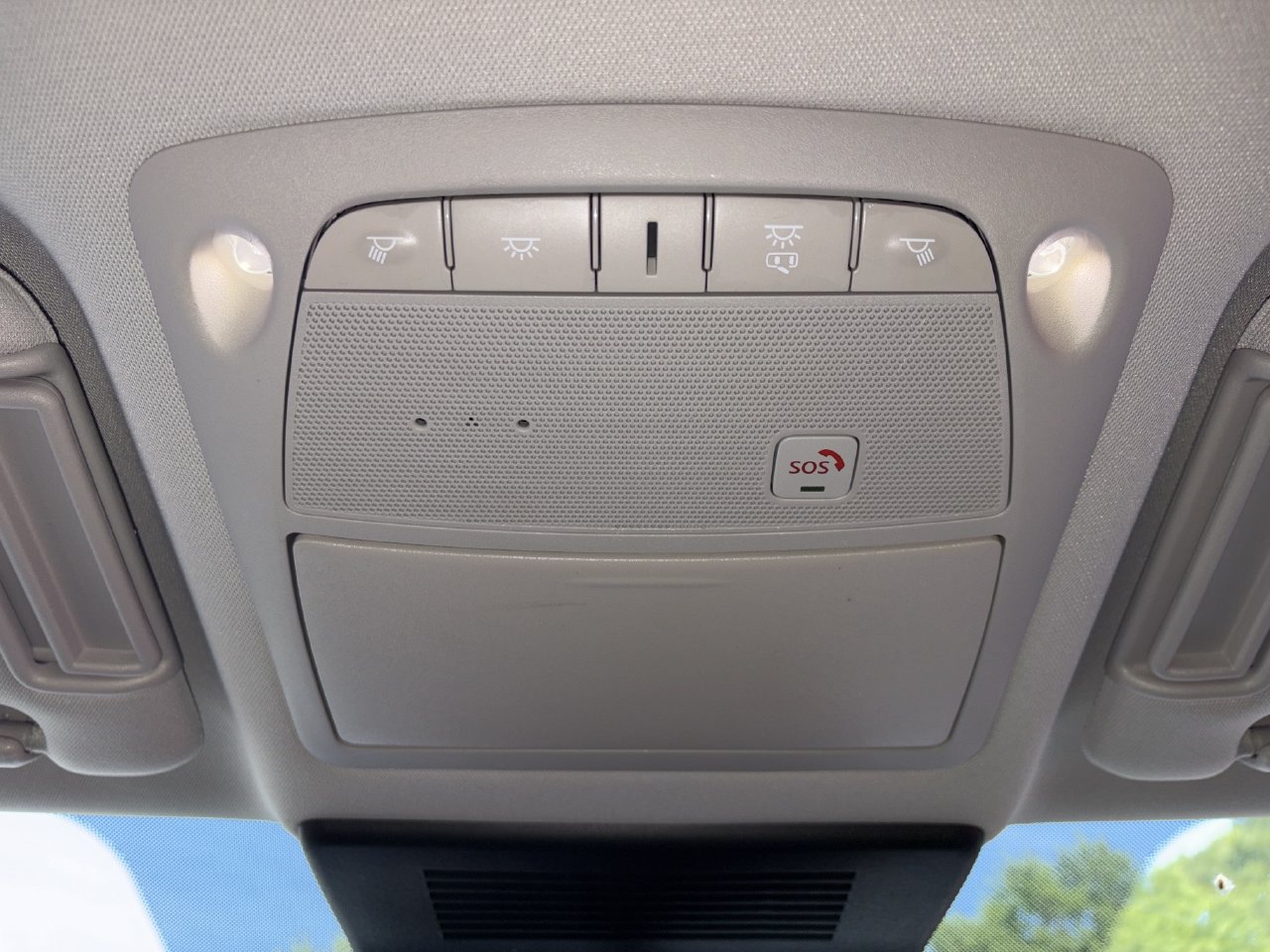 Used 2024 Nissan Armada SV AWD/4WD image 17