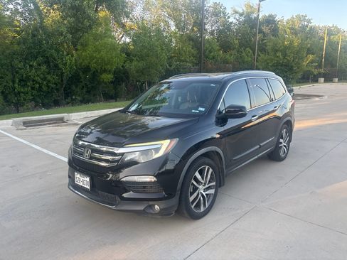 Used 2016 Honda Pilot Touring image 2