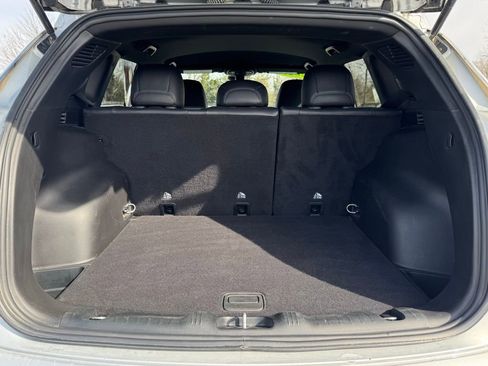 Certified 2025 Jeep Compass Latitude image 27