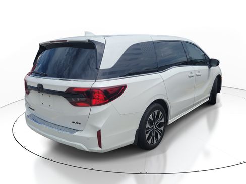 Used 2026 Honda Odyssey Elite image 8