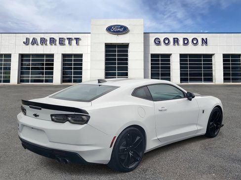 Used 2019 Chevrolet Camaro LT w/ 1LE Track Performance Package RWD image 4