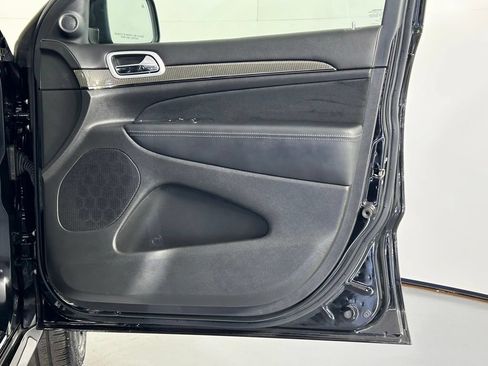 Used 2018 Jeep Grand Cherokee Trackhawk AWD/4WD image 10