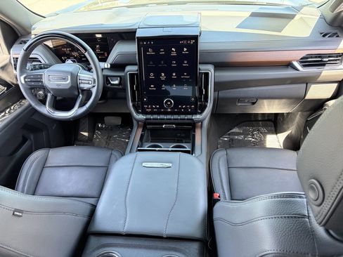 Used 2025 GMC Yukon Denali w/ Denali Reserve Package AWD/4WD image 15