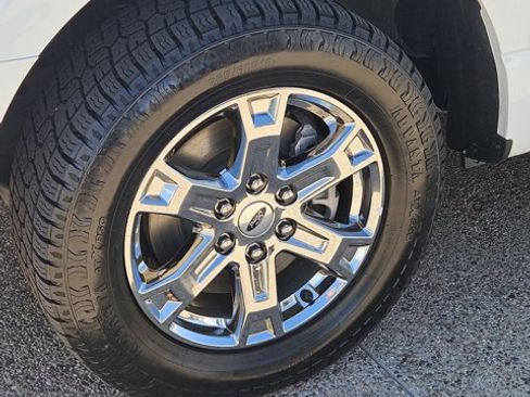 Used 2023 Ford F150 Lariat image 9