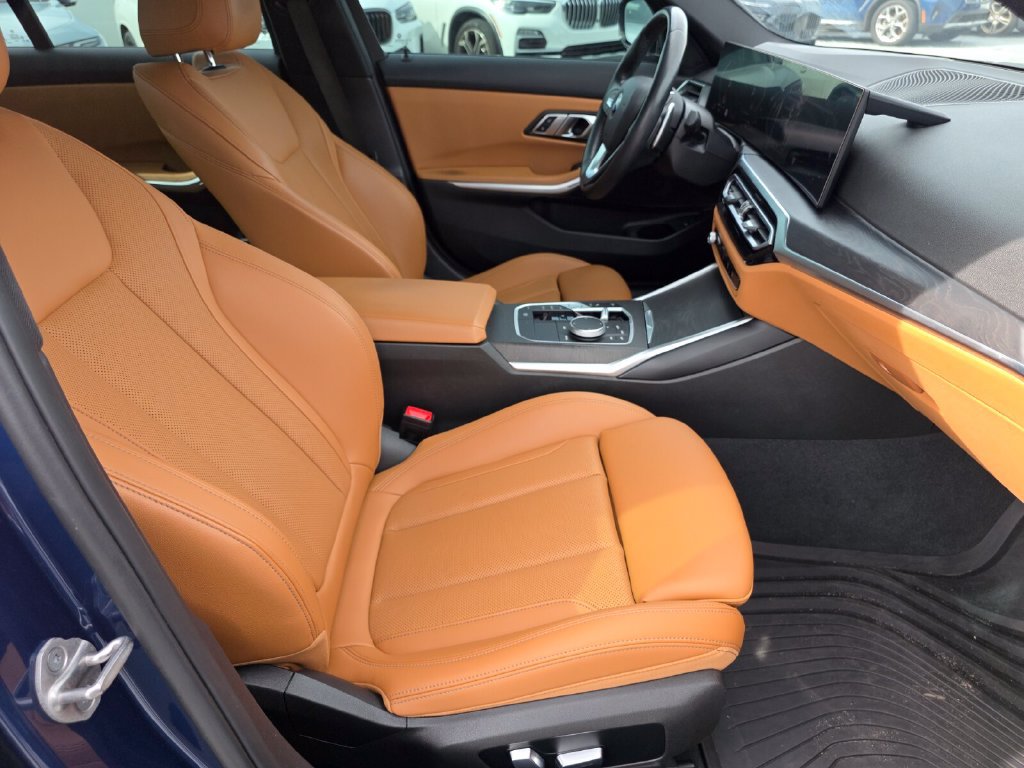 Certified 2023 BMW 330i Sedan w/ Driving Assistance Package RWD image 26