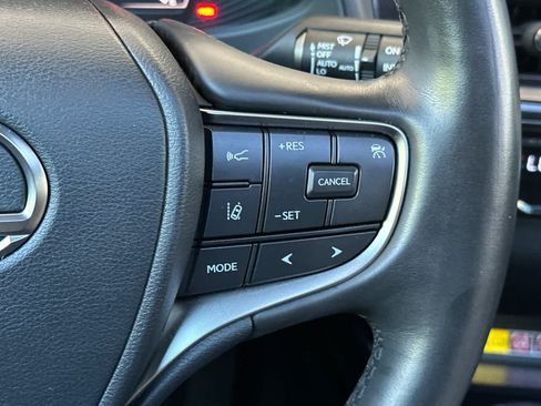 Certified 2023 Lexus UX 250h FWD w/ Accessory Package (Z1) image 27