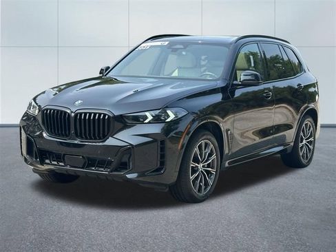 Used 2025 BMW X5 xDrive40i w/ M Sport Package AWD/4WD image 10
