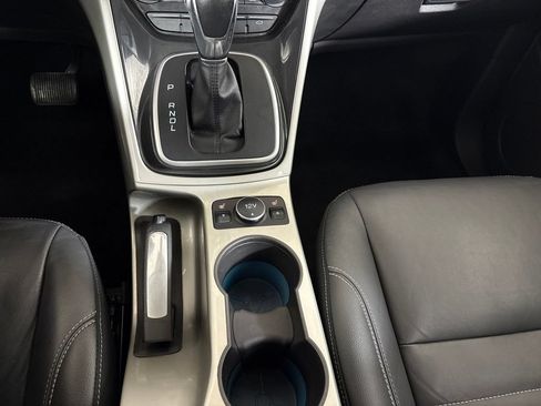 Used 2015 Ford C-MAX SEL w/ Equipment Group 302A FWD image 14
