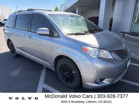 Used 2016 Toyota Sienna XLE Premium AWD/4WD image 4