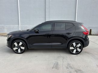 Used 2023 Volvo XC40 Recharge Ultimate AWD/4WD video 2