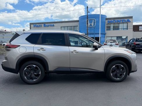 Used 2026 Nissan Rogue SV w/ SV Premium Package AWD/4WD image 27
