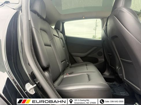 Used 2023 Tesla Model Y Performance AWD/4WD image 17