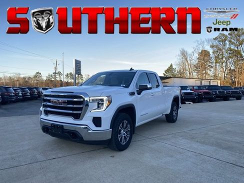 Used 2022 GMC Sierra 1500 SLE image 1