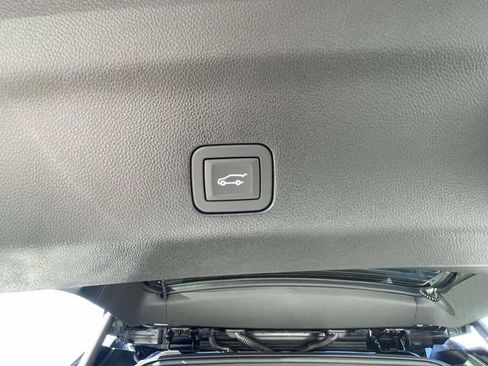 New 2026 Chevrolet Tahoe Premier image 10