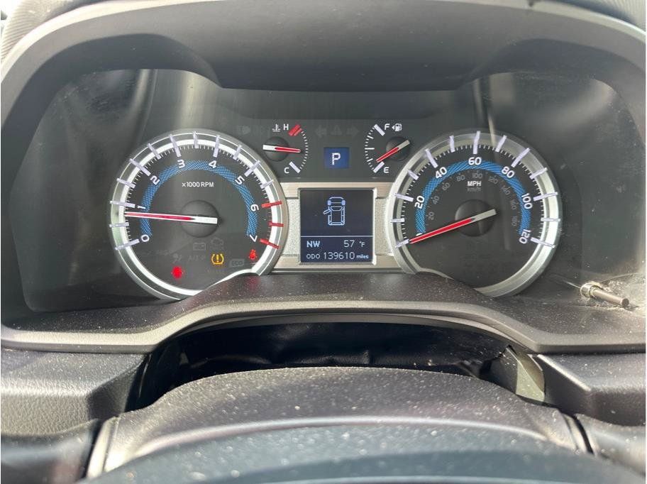 Used 2015 Toyota 4Runner Limited AWD/4WD image 19