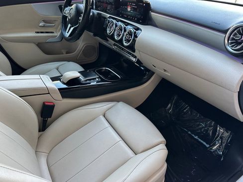 Used 2022 Mercedes-Benz A 220 image 19