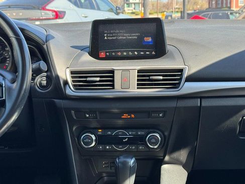 Used 2018 MAZDA MAZDA3 Touring image 14