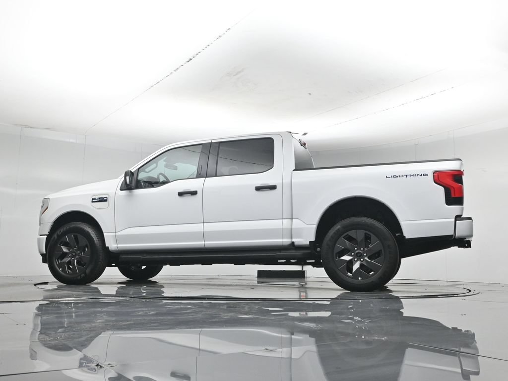Certified 2024 Ford F150 Lightning XLT AWD/4WD image 56