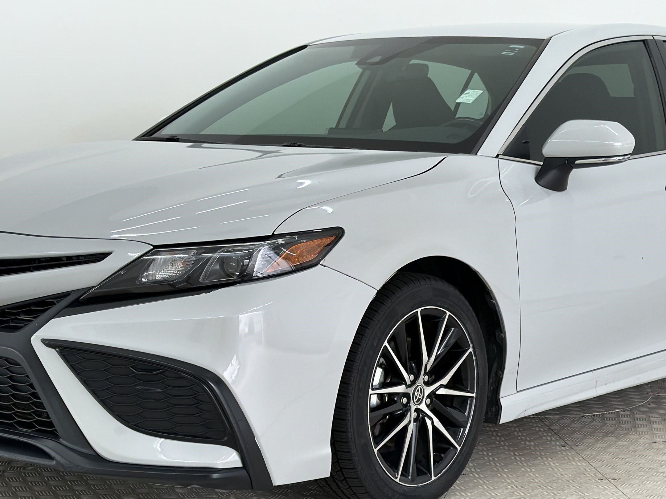 Used 2023 Toyota Camry SE FWD image 23
